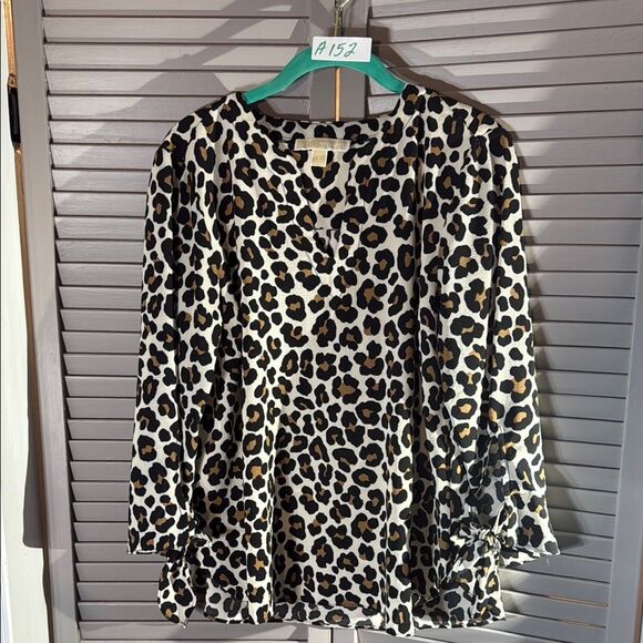 Leopard Print Blouse - Picture 1 of 9